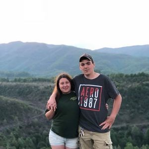 Meet your Posher, Logan